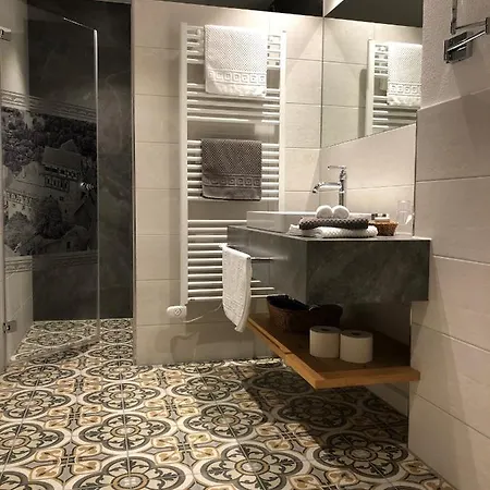 בית אירוח Rose Bistro & Gaestezimmer אלטנשטיג